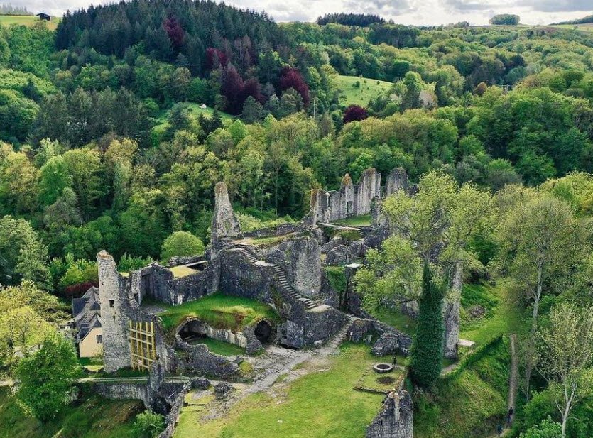 Château du Montaigle, Onhaye, Belgium, Belgium